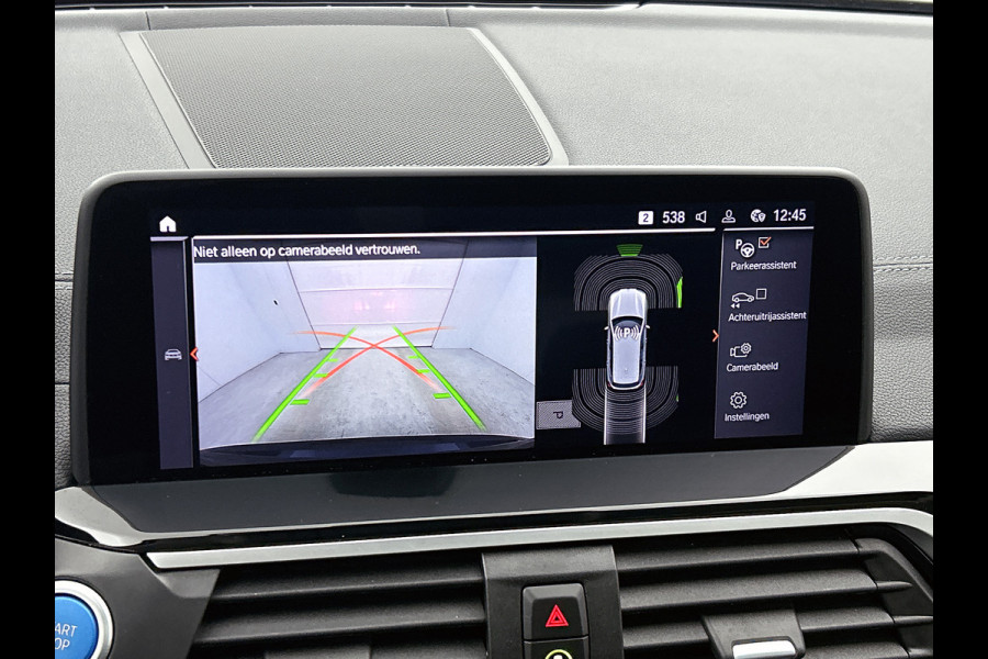 BMW iX3 Executive 80 kWh SOH 99,6% / Panoramadak / Leder / Stoelverwarming / Pdc.+Camera / Navigatie / Apk 10-2027