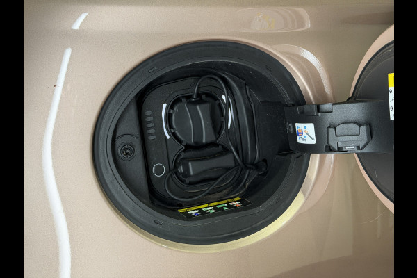 Fiat 500 3+1 42 kWh | Apple CarPlay - Android Auto | Stoelen verwarmd | Dodehoek detectie
