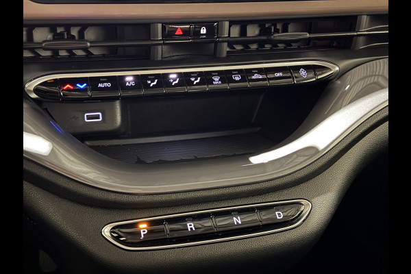 Fiat 500 3+1 42 kWh | Apple CarPlay - Android Auto | Stoelen verwarmd | Dodehoek detectie