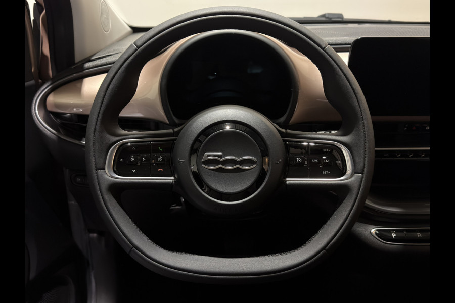 Fiat 500 42 kWh | Apple CarPlay - Android Auto | Stoelen verwarmd | Dodehoek detectie Rijklaar