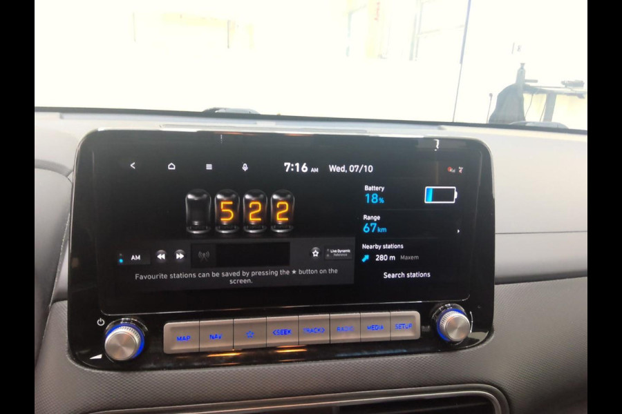 Hyundai Kona EV Limited 64 kWh | Nieuw binnen, meer foto's volgen! | SOH 98,9 % | Warmtepomp | Stoelverwarming & verkoeling | Navigatie | Stuurwielverwarming |