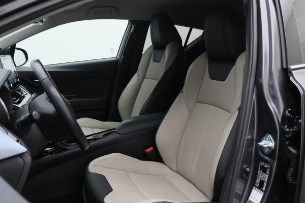 Toyota C-HR 1.8 Hybrid Style Two-Tone, Leer, Apple Carplay, Camera, JBL Sound, ACC, Keyless, 18"