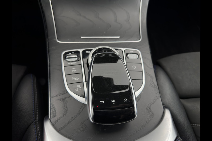 Mercedes-Benz C-Klasse Estate 300 e Business Solution AMG-Limited (Plug-in) {SoH-97%} (INCL-BTW) Aut. *LEATHER-ALCANTARA | MULTIBEAM-LED | NAVI-FULLMAP | TOPVIEW | DAB | CARPLAY | DIGI-COCKPIT | HEATED-SPORTSEATS | KEYLESS | PRIVACY-GLASS | SHIFTPADDLES | TOWBAR | 18"