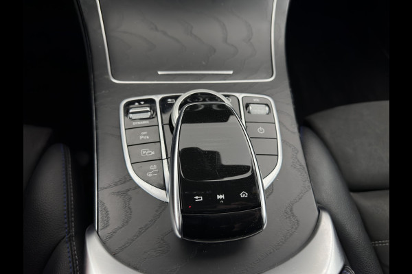 Mercedes-Benz C-Klasse Estate 300 e Business Solution AMG-Limited (Plug-in) {SoH-97%} (INCL-BTW) Aut. *LEATHER-ALCANTARA | MULTIBEAM-LED | NAVI-FULLMAP | TOPVIEW | DAB | CARPLAY | DIGI-COCKPIT | HEATED-SPORTSEATS | KEYLESS | PRIVACY-GLASS | SHIFTPADDLES | TOWBAR | 18"