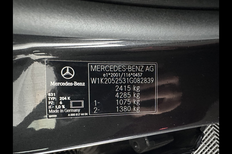 Mercedes-Benz C-Klasse Estate 300 e Business Solution AMG-Limited (Plug-in) {SoH-97%} (INCL-BTW) Aut. *LEATHER-ALCANTARA | MULTIBEAM-LED | NAVI-FULLMAP | TOPVIEW | DAB | CARPLAY | DIGI-COCKPIT | HEATED-SPORTSEATS | KEYLESS | PRIVACY-GLASS | SHIFTPADDLES | TOWBAR | 18"