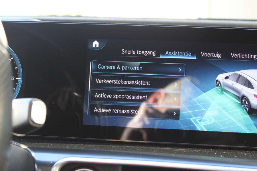 Mercedes-Benz EQC 400 4MATIC Premium Plus 80 kWh SOh 93% AMG LEER NAVI SCHUIFDAK 144000KM!!!