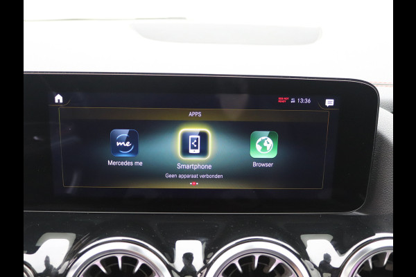 Mercedes-Benz EQA 250 AMG 67 kWh Pano, Memory, Distronic, Trekhaak