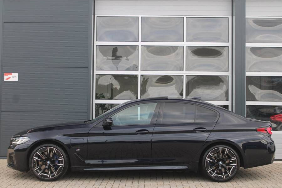 BMW 5 Serie 545e xDrive M-Sport | Pano | 360 | Laser | HK | ACC | Ventilatie | Soft close