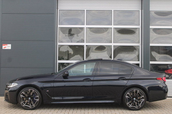 BMW 5 Serie 545e xDrive M-Sport | Pano | 360 | Laser | HK | ACC | Ventilatie | Soft close