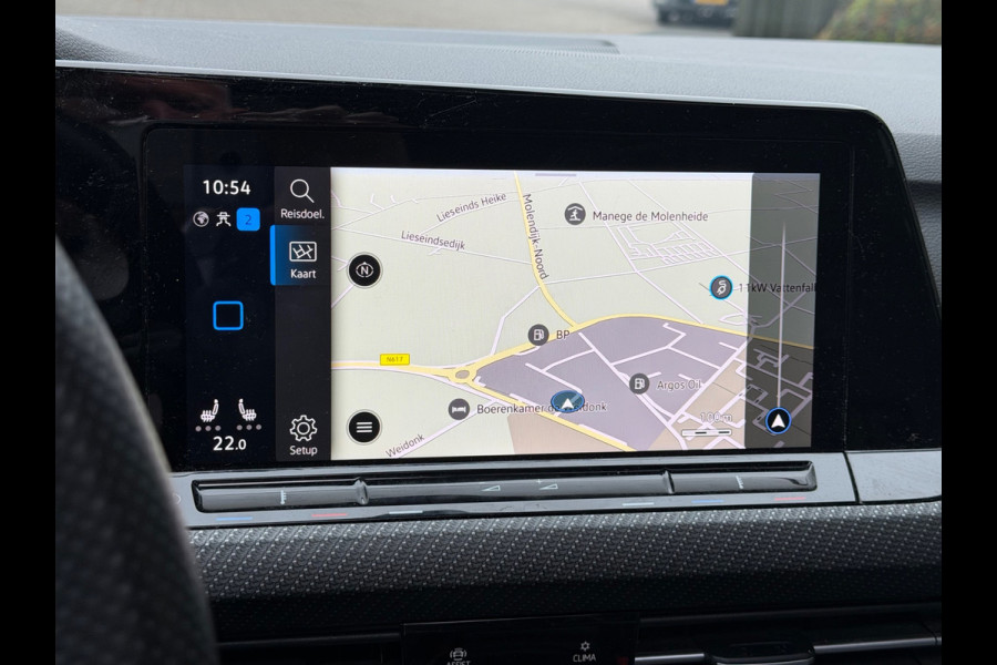Volkswagen Golf 1.5 eTSI Automaat R-Line Business, panoramadak, sfeerverlichting, digitaal cockpit,stoelverwarming , vele opties