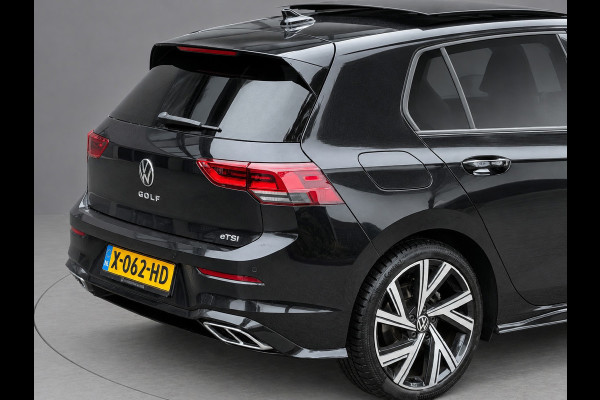 Volkswagen Golf 1.5 eTSI Automaat R-Line Business, panoramadak, sfeerverlichting, digitaal cockpit,stoelverwarming , vele opties