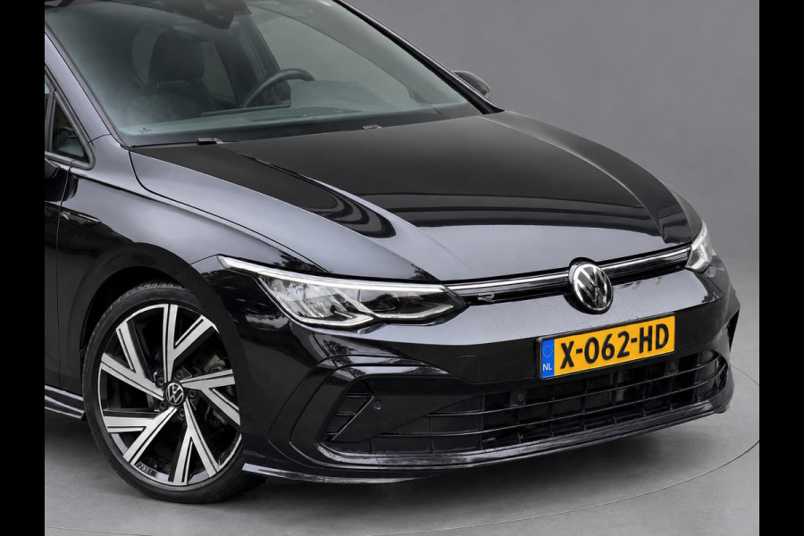 Volkswagen Golf 1.5 eTSI Automaat R-Line Business, panoramadak, sfeerverlichting, digitaal cockpit,stoelverwarming , vele opties