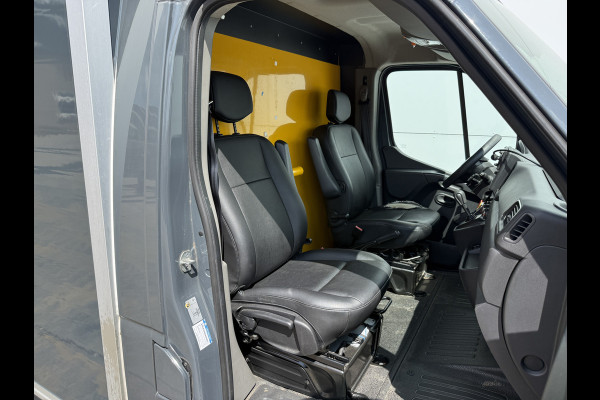 Renault Master Plancher T35 2.3 DCI 150PK Automaat Bakwagen Lowliner Plancher Airco Cruise Control Camera Foodtruck Meubelbak Paardenwagen