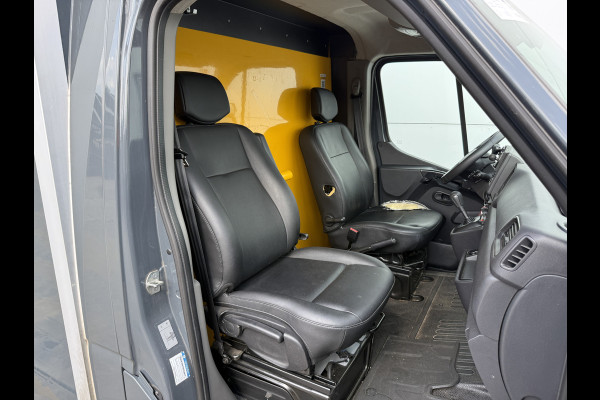Renault Master Plancher T35 2.3 DCI 150PK Automaat Bakwagen Lowliner Plancher Airco Cruise Control Camera Foodtruck Meubelbak Paardenwagen