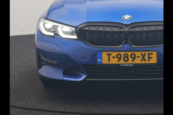 BMW 3-serie 320e Advantage PHEV 204pk Dealer O.H | SOH 87,2% | Head Up | Adaptive Cruise | Camera | Adaptief Onderstel | Laser LED | Lederen Sportstoelen Memory & Verwarmd | Apple Carplay | Blis | Virtual | Navigatie | DAB | 19"L.M |