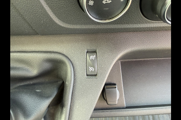 Renault Master 2.3DCi 135PK L3H3 LED Cruise Control Airco Bluetooth Euro 6