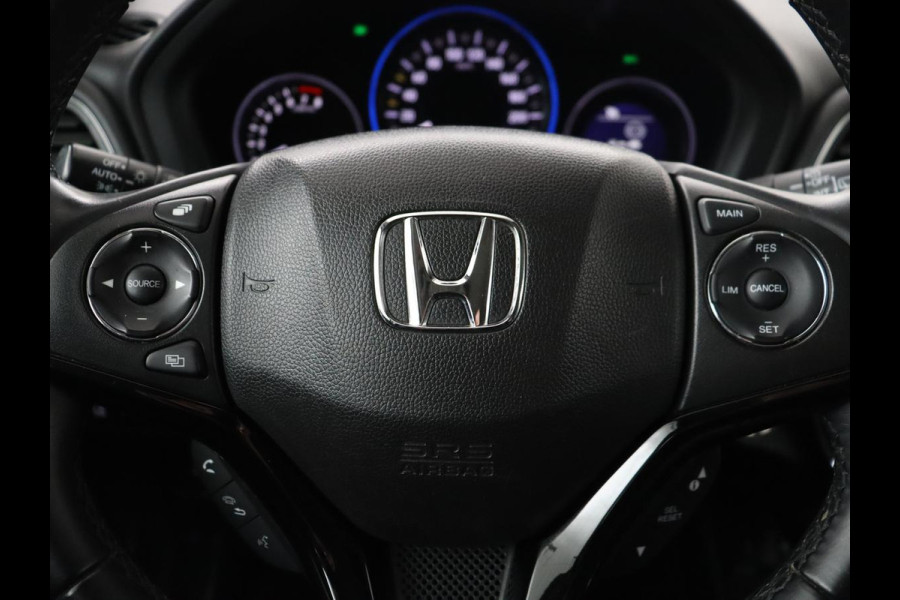 Honda HR-V 1.5 i-VTEC Executive | Panoramadak | Half leder | Cruise control | Trekhaak | Lane assist | Stoelverwarming | Camera | Park assist