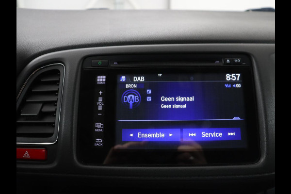 Honda HR-V 1.5 i-VTEC Executive | Panoramadak | Half leder | Cruise control | Trekhaak | Lane assist | Stoelverwarming | Camera | Park assist