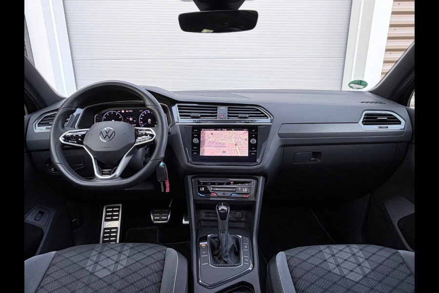 Volkswagen Tiguan 1.5 TSI R-Line Pano/Camera/Sfeer