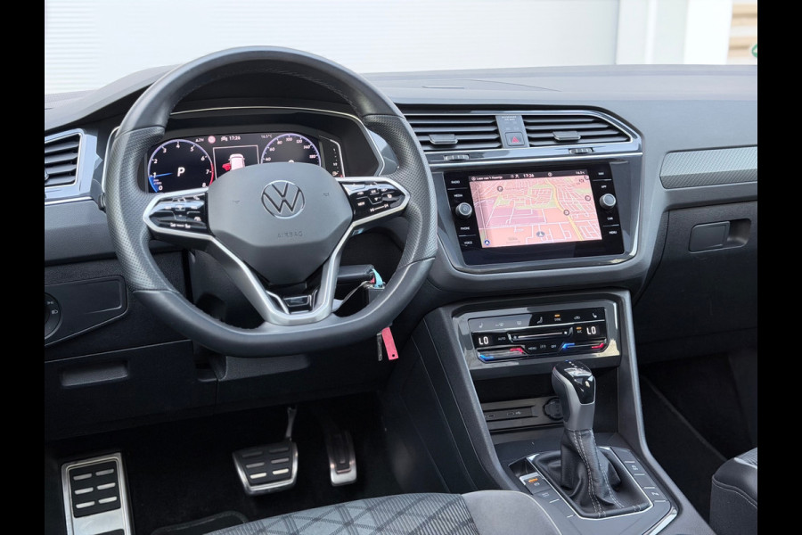 Volkswagen Tiguan 1.5 TSI R-Line Pano/Camera/Sfeer