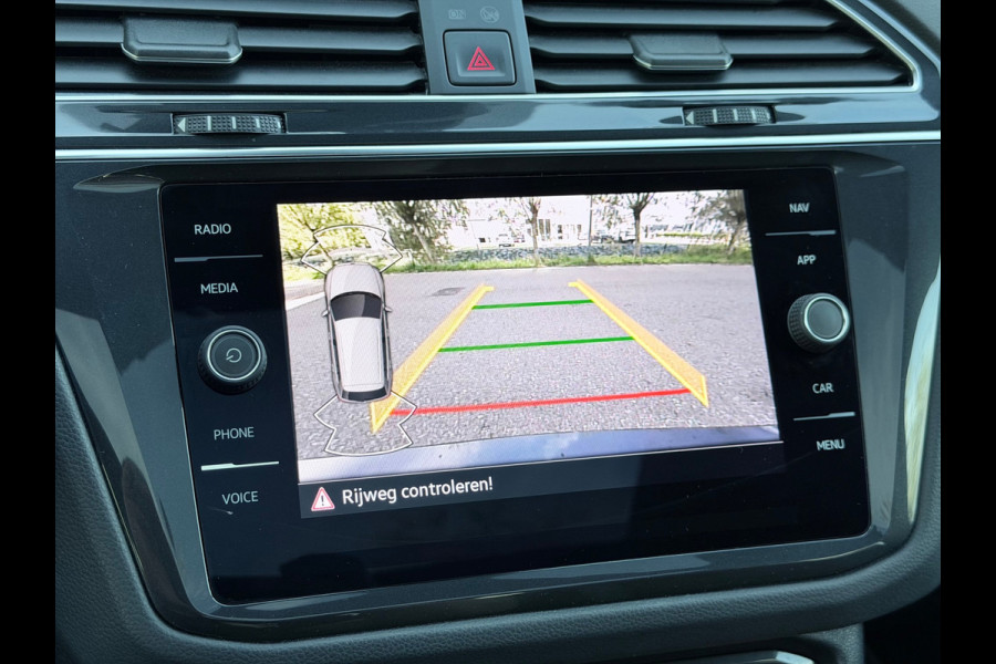 Volkswagen Tiguan 1.5 TSI R-Line Pano/Camera/Sfeer
