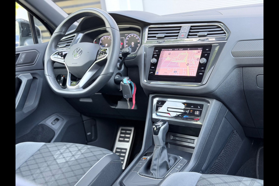 Volkswagen Tiguan 1.5 TSI R-Line Pano/Camera/Sfeer