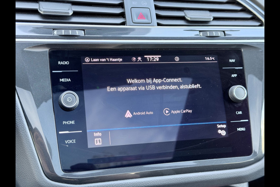 Volkswagen Tiguan 1.5 TSI R-Line Pano/Camera/Sfeer