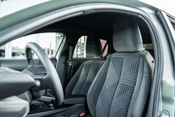 Lancia Ypsilon LX 54 kWh