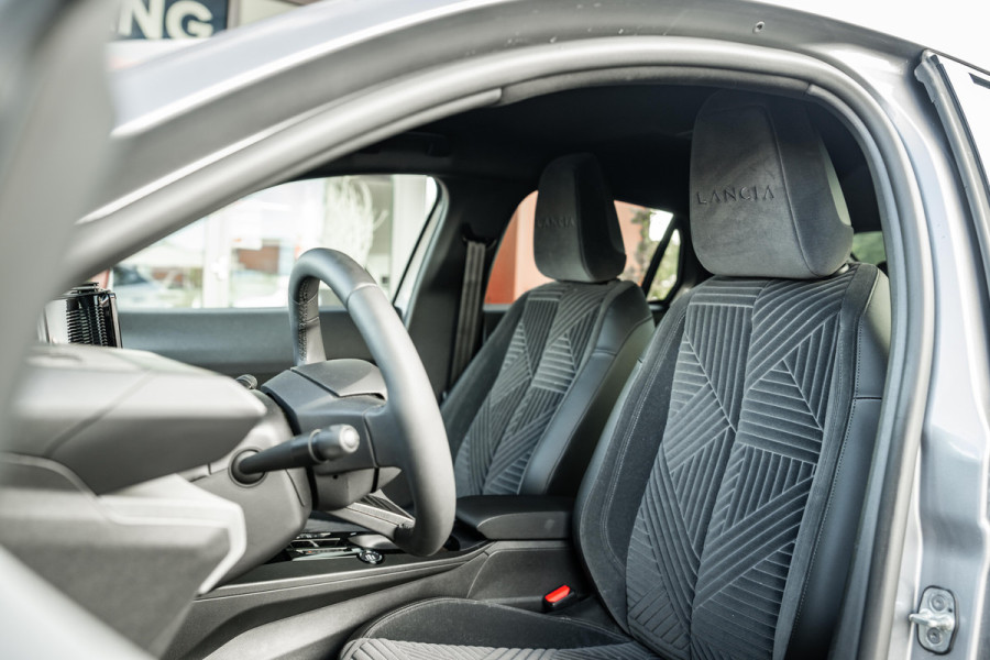 Lancia Ypsilon LX 51 kWh
