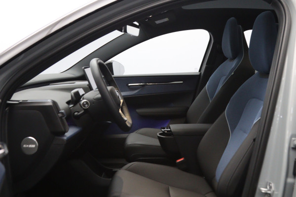 Volvo EX30 Twin Motor 428 PK Performance Ultra 69 kWh, SOH 95 %, Adap. Cruise Control, 360° Camera, Harman/Kardon