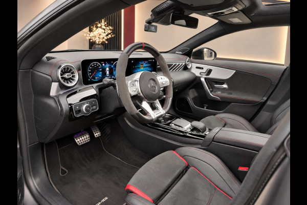 Mercedes-Benz CLA-Klasse AMG 45 S 421PK 4MATIC+ Premium Plus | Pano | Burmester | Kuipstoelen | Dealer Ond.