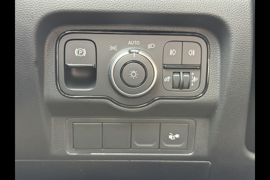 Mercedes-Benz eCitan Pro 51kWh 122PK Nieuw! L1 Elektrisch 300km WLTP Trekhaak 75KW Snelladen Climate Control Cruise Control Carplay Camera Parkeersen