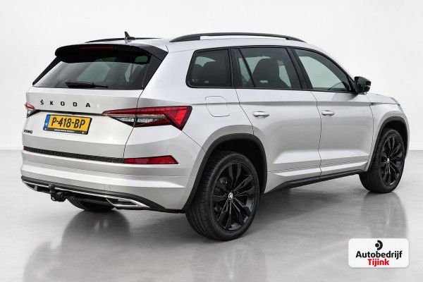 Škoda Kodiaq 1.5 TSI Sportline Business | LED | Trekhaak | Sportstoelen | Camera | Stoel- & stuurverwarming | ACC | Elek. stoel + mermory | Black pack |