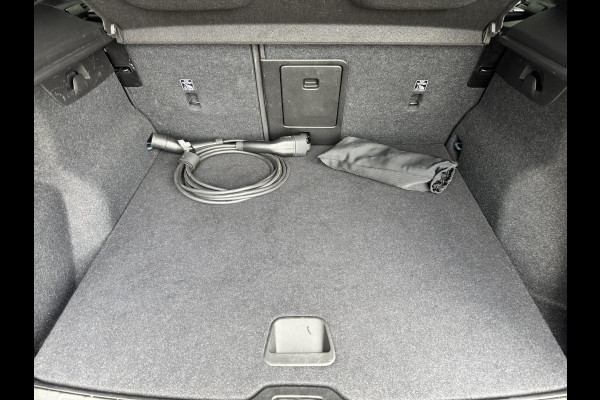 Volvo XC40 1.5 T4 Plug-in hybrid Ultimate Bright | SOH: nnb | Pano | H&K | Full LED | Addaptive CC| 360 Cam | Beige Leder | Elektr. Achterklep | 19 Inch LM |
