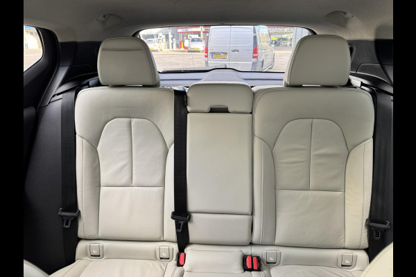 Volvo XC40 1.5 T4 Plug-in hybrid Ultimate Bright | SOH: nnb | Pano | H&K | Full LED | Addaptive CC| 360 Cam | Beige Leder | Elektr. Achterklep | 19 Inch LM |