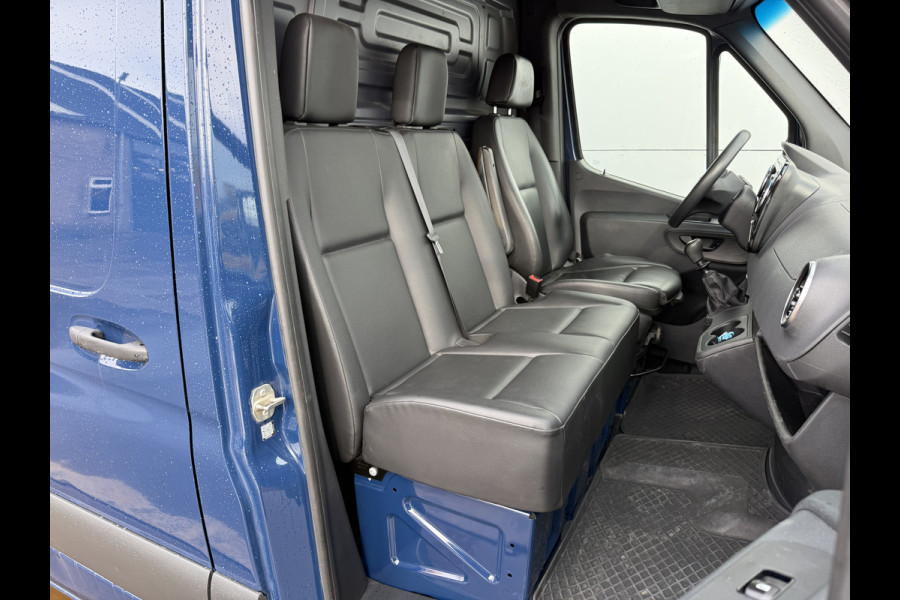 Mercedes-Benz Sprinter 317 1.9 CDI L2H2 LED 10 Inch MBUX Scherm Lederen bekleding Climate Control Cruise Control Camera Navigatie Parkeersensoren voor
