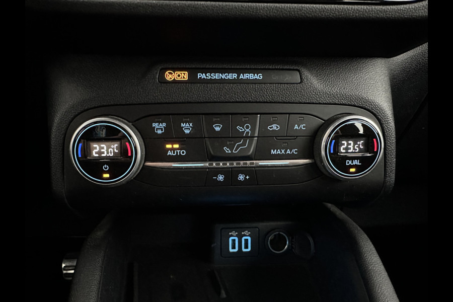 Ford Kuga 1.5 EcoBoost ST-Line (INCL-BTW) *FULL-LED | DIGI-COCKPIT | KEYLESS | DAB | CAMERA | CARPLAY | NAVI-FULLMAP | SPORTSEATS | PRIVACY-GLASS | TOWBAR | 18"ALU*