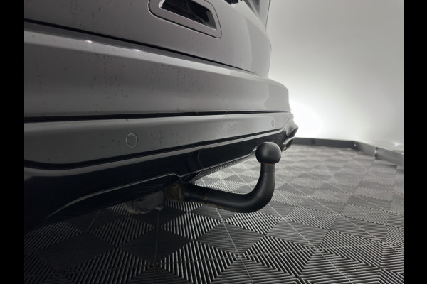 Ford Kuga 1.5 EcoBoost ST-Line (INCL-BTW) *FULL-LED | DIGI-COCKPIT | KEYLESS | DAB | CAMERA | CARPLAY | NAVI-FULLMAP | SPORTSEATS | PRIVACY-GLASS | TOWBAR | 18"ALU*