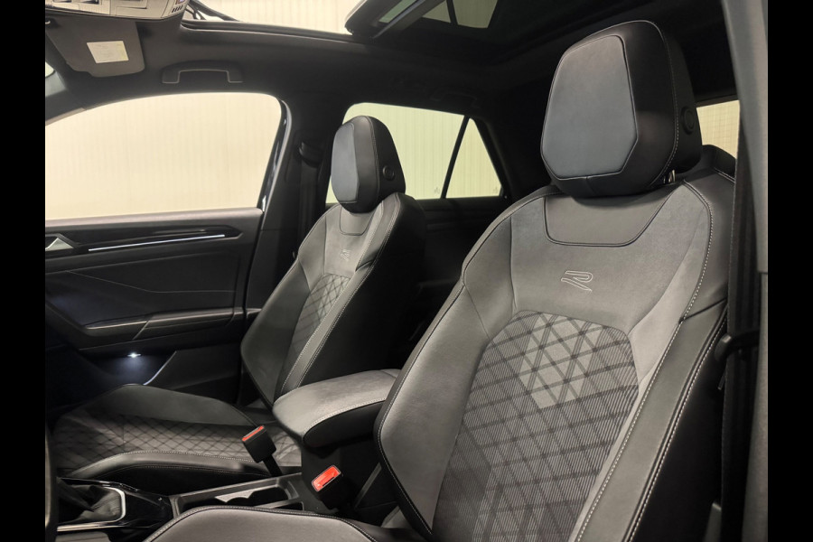 Volkswagen T-Roc 1.5 TSI R-Line | PANO | IQ LIGHTS | BEATS AUDIO | TREKHAAK