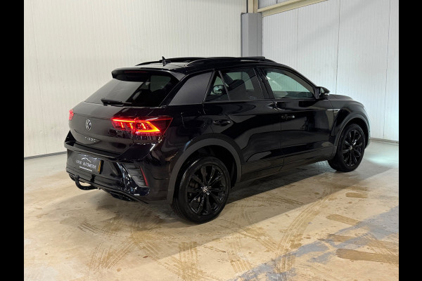Volkswagen T-Roc 1.5 TSI R-Line | PANO | IQ LIGHTS | BEATS AUDIO | TREKHAAK