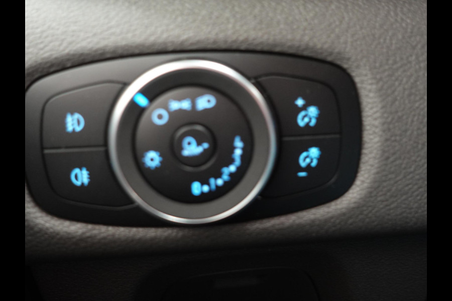 Ford Transit Custom L2H1 Trend Automaat Dubbele cabine Navigatie Trekhaak Cruise Control Parkeersensoren Airco Bluetooth Apple carplay Android auto Euro 6
