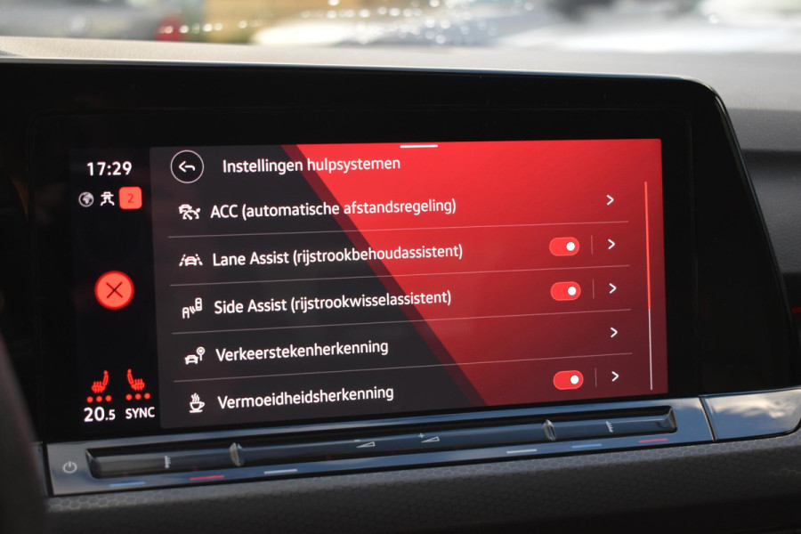 Volkswagen Golf 2.0 TSI GTI Pano IQ HK Camera Trekhaak