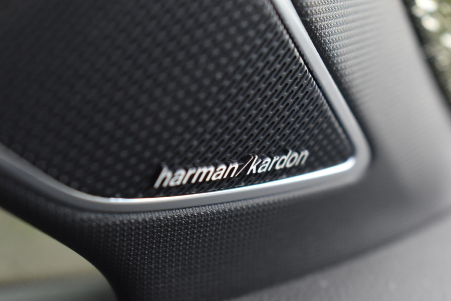 Volkswagen Golf 2.0 TSI GTI Pano IQ HK Camera Trekhaak