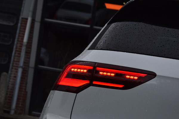 Volkswagen Golf 2.0 TSI GTI Pano IQ HK Camera Trekhaak