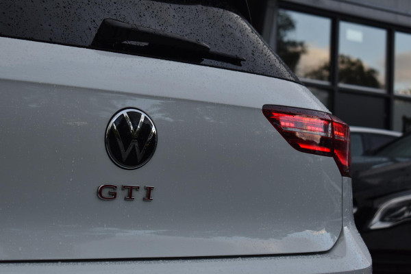 Volkswagen Golf 2.0 TSI GTI Pano IQ HK Camera Trekhaak