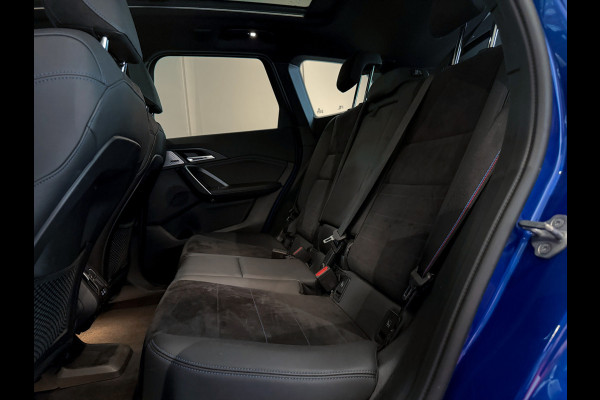 BMW iX1 xDrive30 Launch Edition 67 kWh |HUD|Panorama|Harman/Kardon|BTW incl