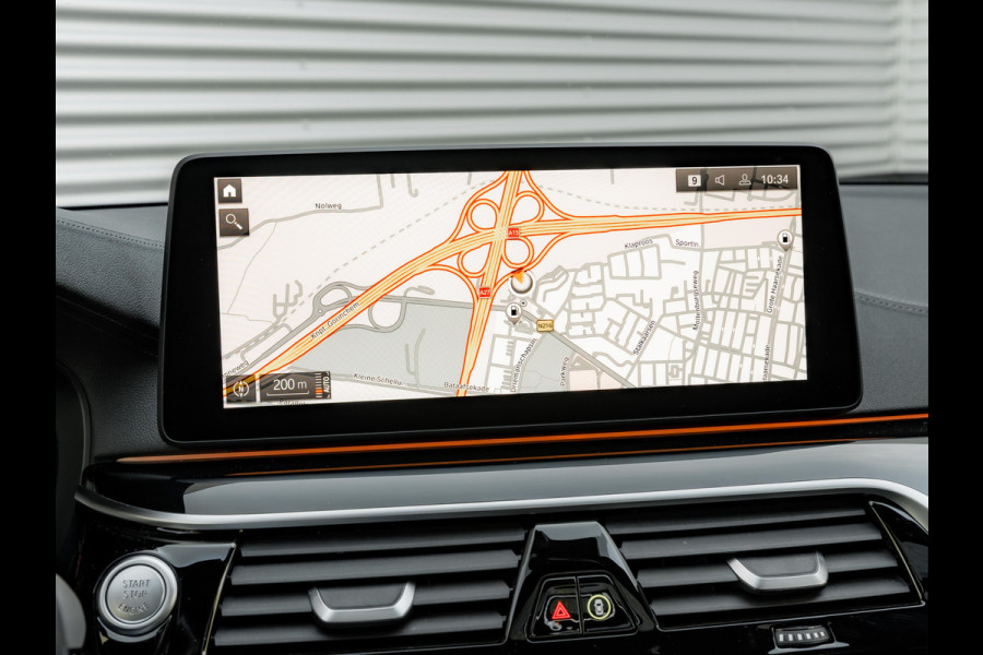 BMW 5 Serie Touring 540i xDrive M-Sport Pro - Pano - Trekhaak - Nappa - Standkachel - Stoelventilatie