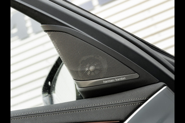 BMW 5 Serie Touring 540i xDrive M-Sport Pro - Pano - Trekhaak - Nappa - Standkachel - Stoelventilatie
