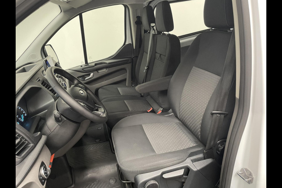Ford Transit Custom 300 2.0 TDCI L2H1 Trend Dubbele Cabine Automaat Navigatie Airco Navigatie Bluetooth Trekhaak Parkeercamera Parkeersensoren voor en achter