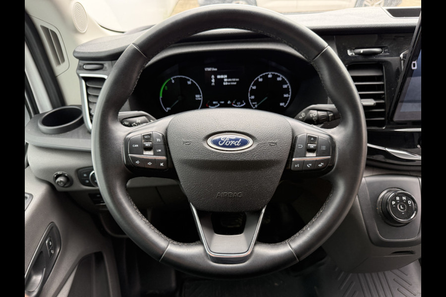 Ford E-Transit 68kWh 184PK L2H2 317km WLTP BEV Snelladen 360° Camera Stoelverwarming Cruise control Climate control Carplay Navigatie Parkeerse
